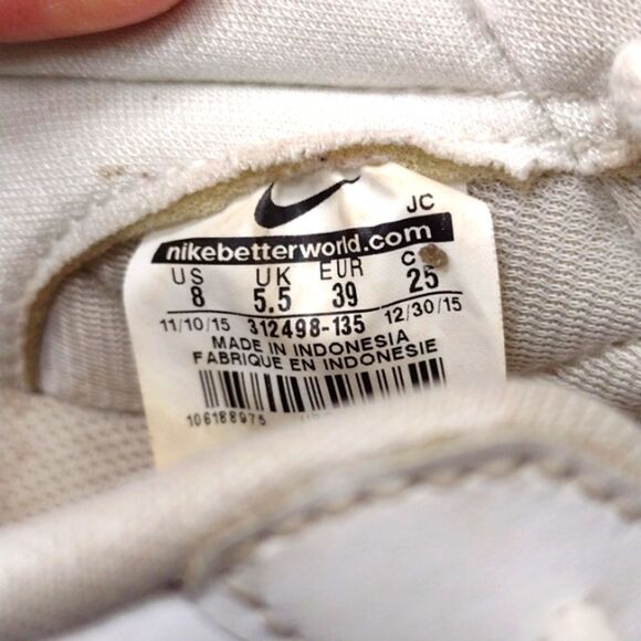 Woman's Nike Tennis Classic Sneakers 312498-135 White Leather Size US 8 - Picture 9 of 9